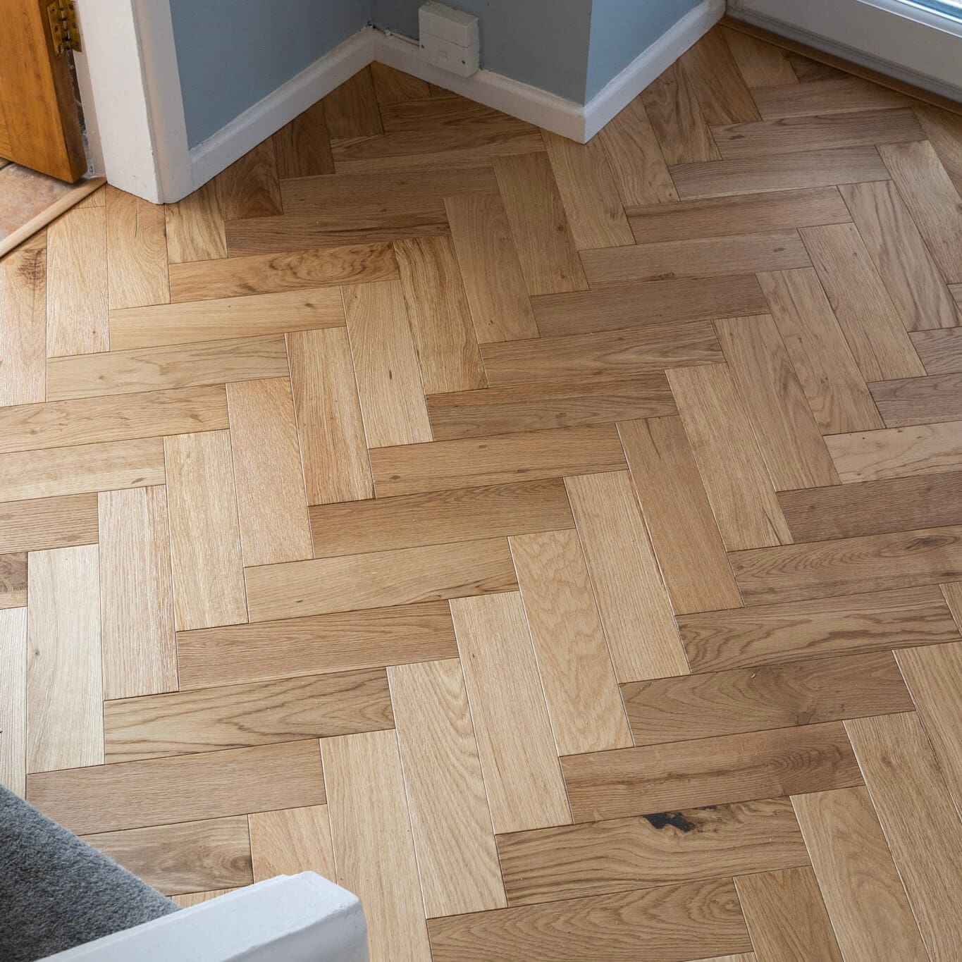 Riviera 18/3 x 80mm SMALL Natural Oak Herringbone Engineered Wood Flooring